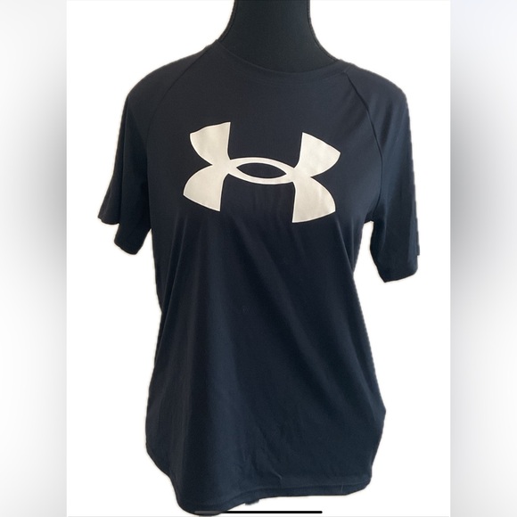 3/$35 UNDER ARMOUR Youth Deep black 100% polyester Active shirt - Picture 1 of 5